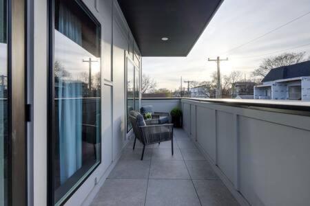 The Ireland - Rooftop Views, 9 Min To Broadway Villa Nashville Exterior foto